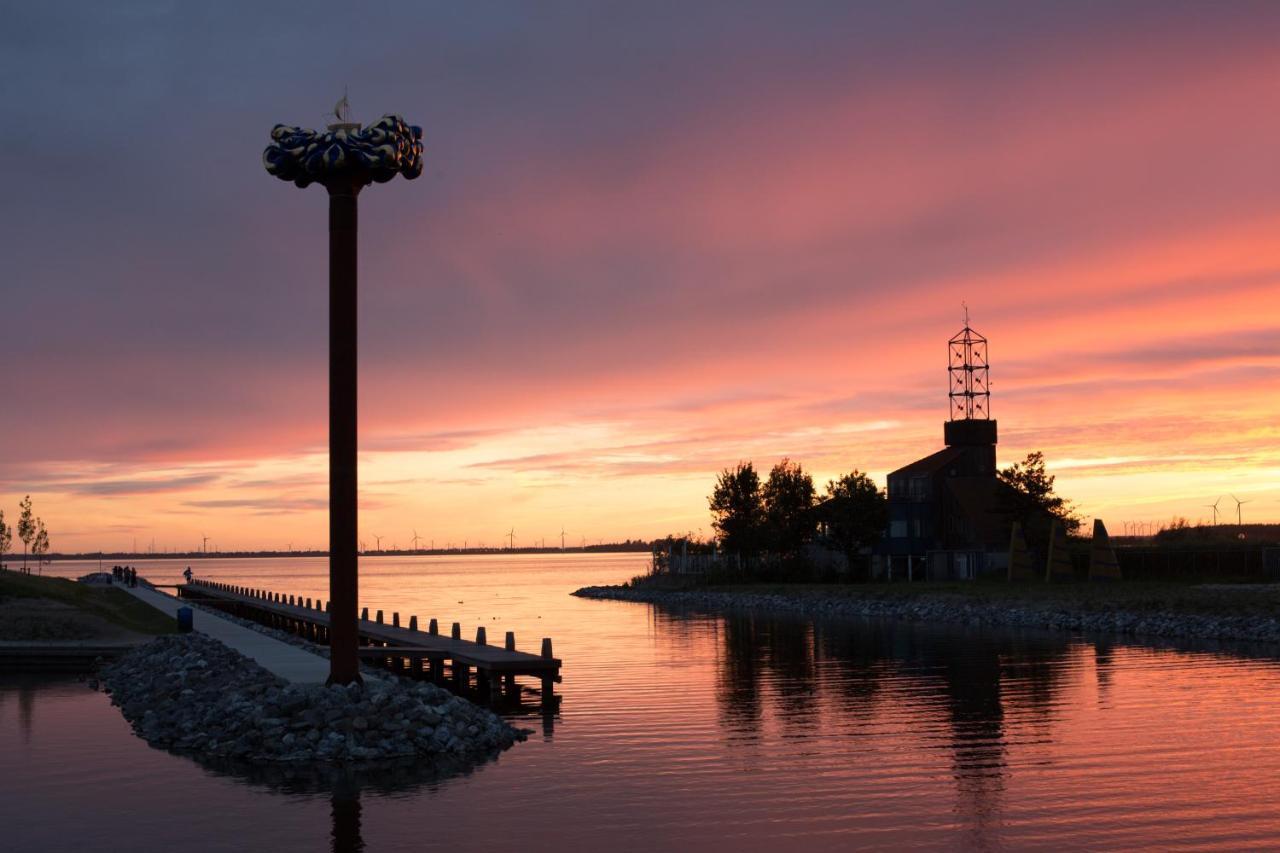 Nomad Water Lodge Harderwijk Bagian luar foto