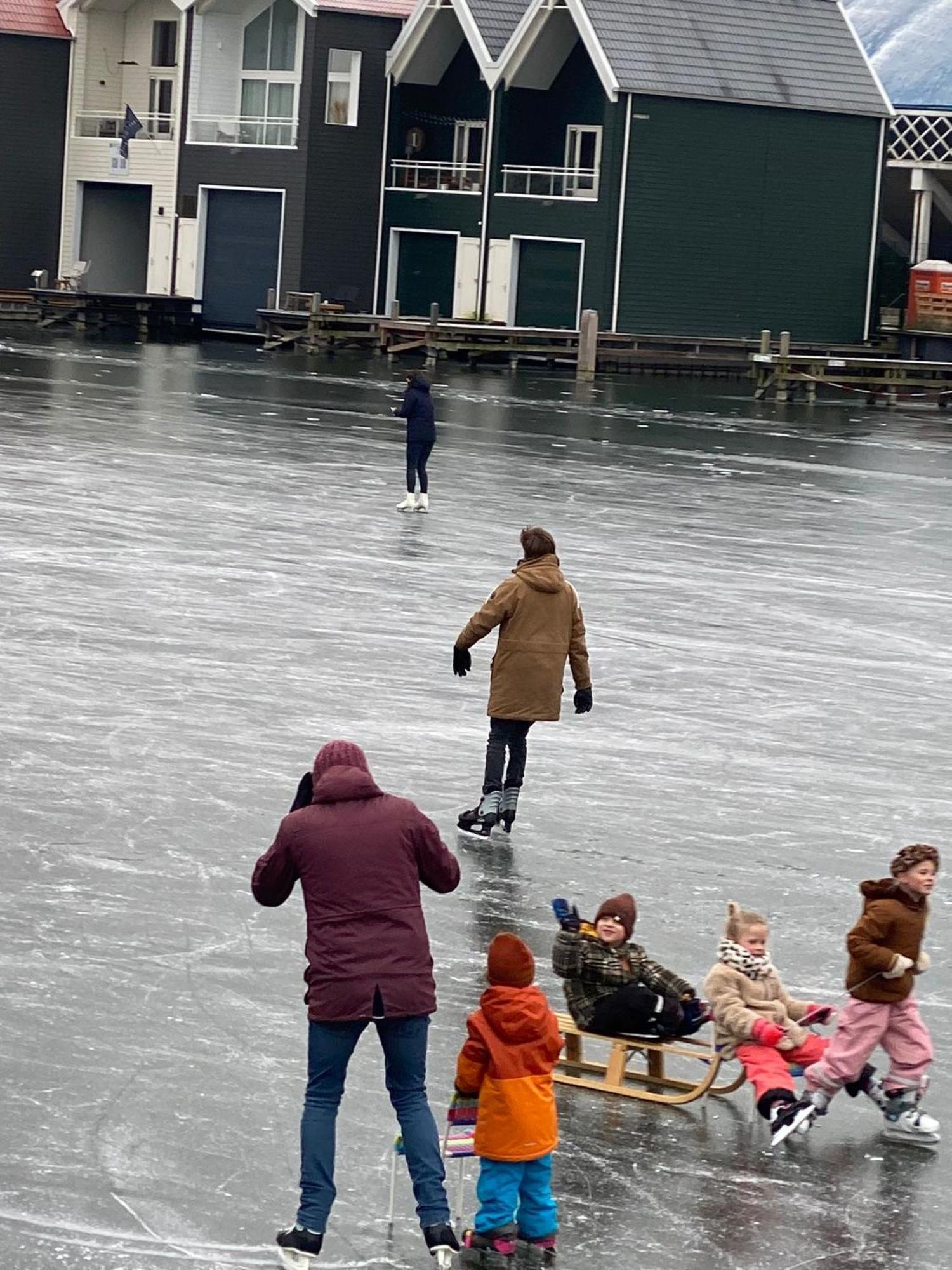 Nomad Water Lodge Harderwijk Bagian luar foto